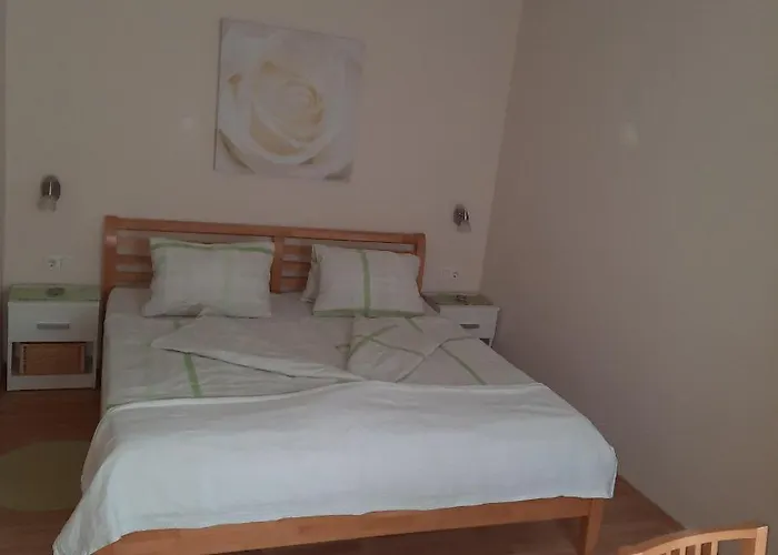 Gaestehaus Bett-I