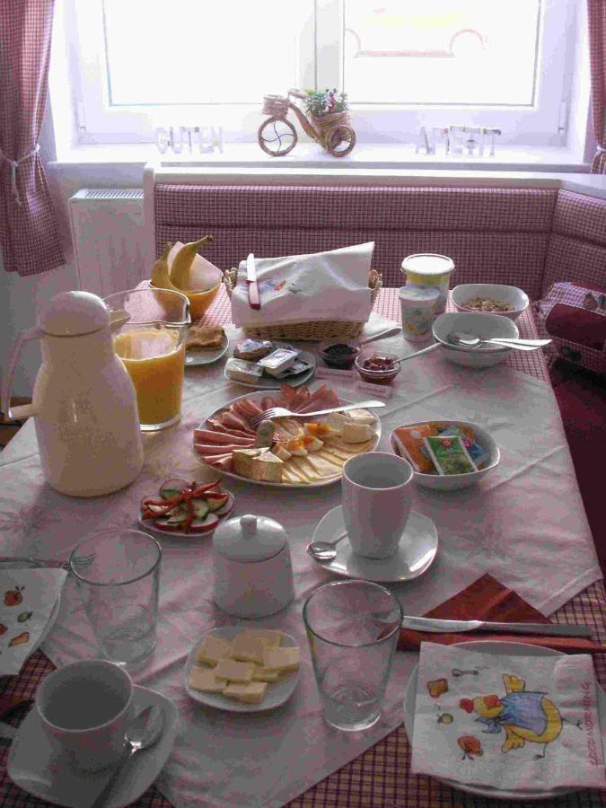 Gaestehaus Bett-i Privatunterkunft *